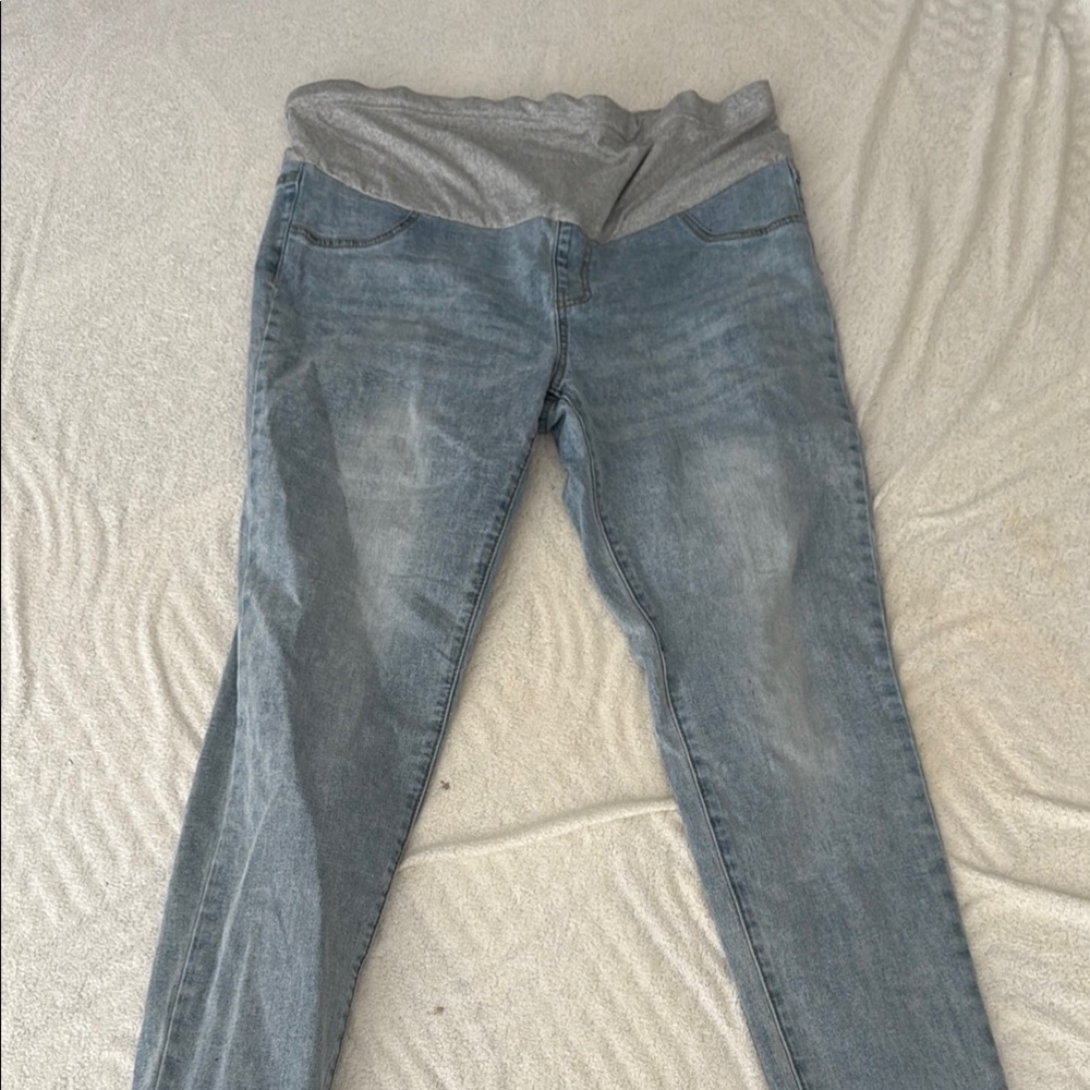 SHEIN Gray Jeggings with Classic Fit